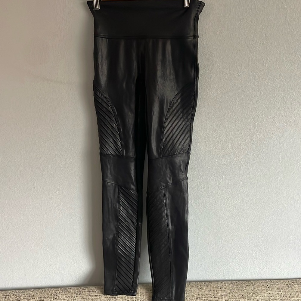 Spanx Faux Leather Black Moto Leggings Size S - Picture 2 of 11
